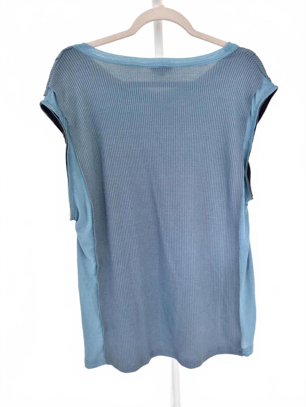 POL- Small Oversized Top - Picture 3 of 4